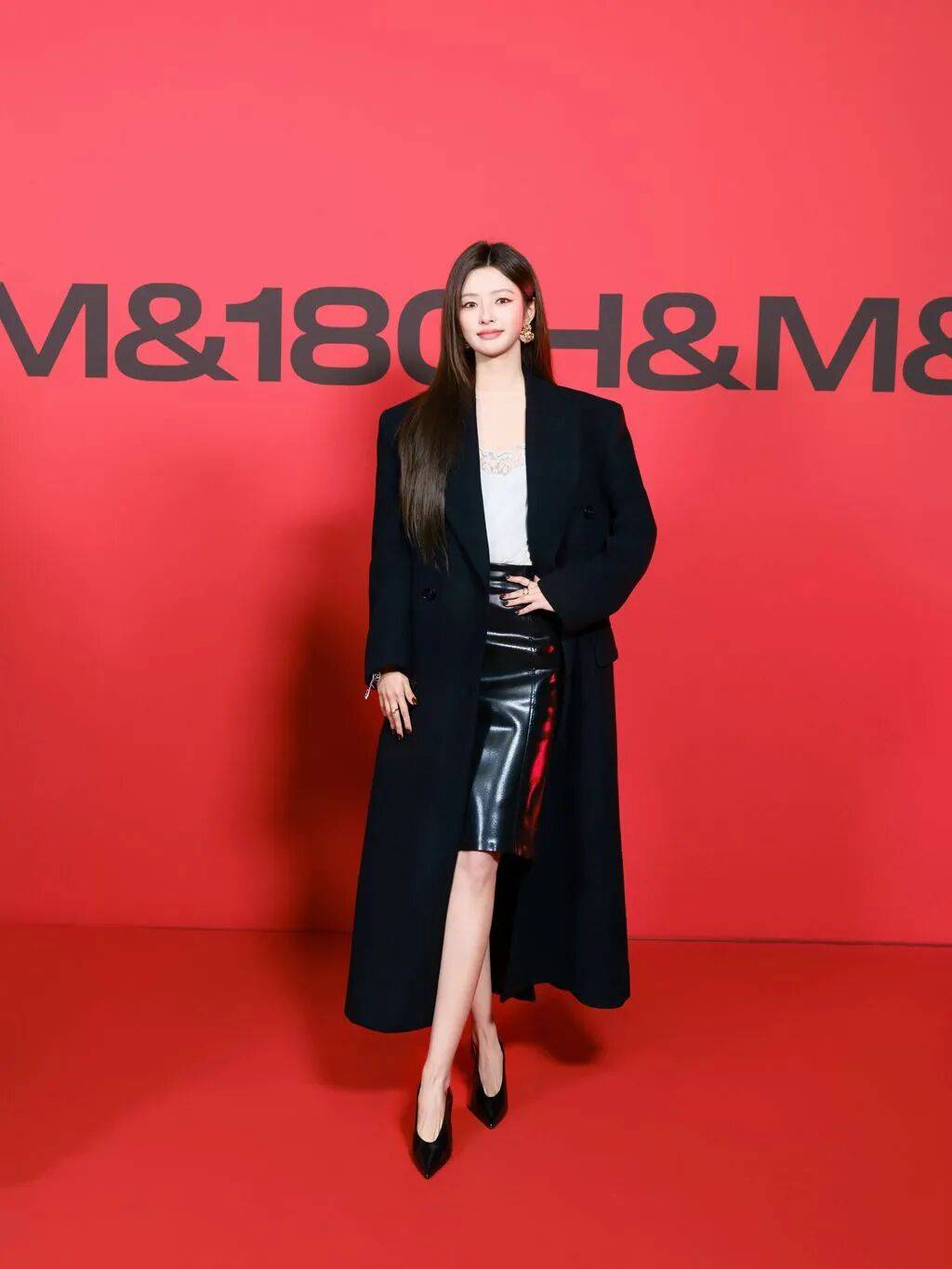 阔别七年重返T台的H&M,终于暴露野心了