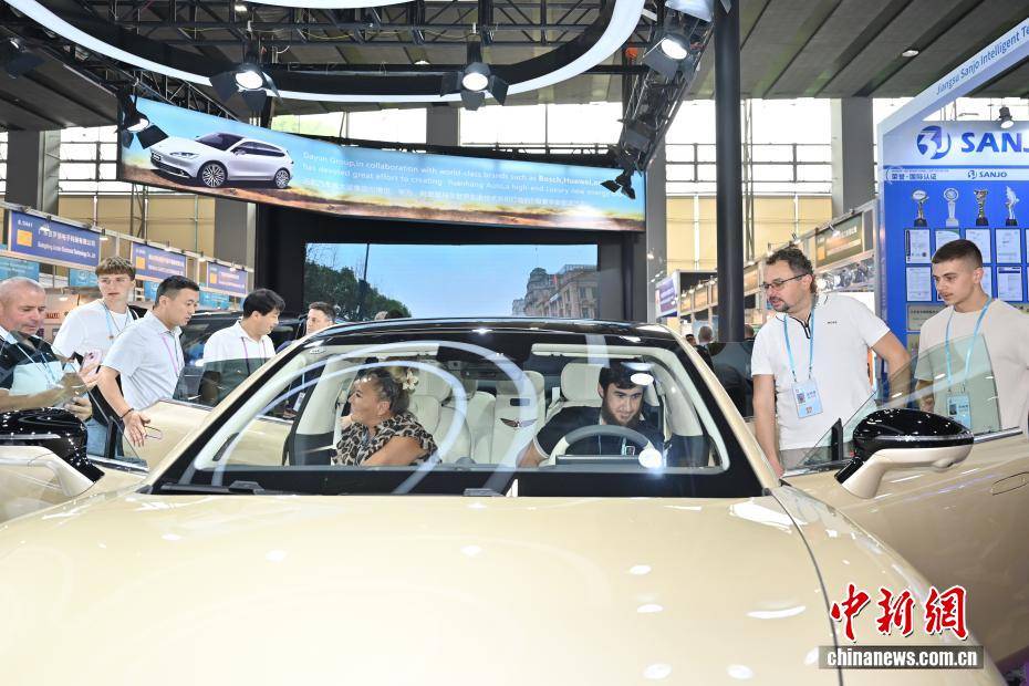 第138届广交会:新能源汽车吸引境外采购商