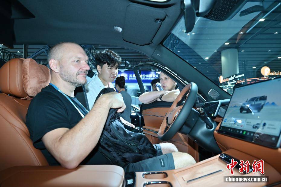 第138届广交会:新能源汽车吸引境外采购商